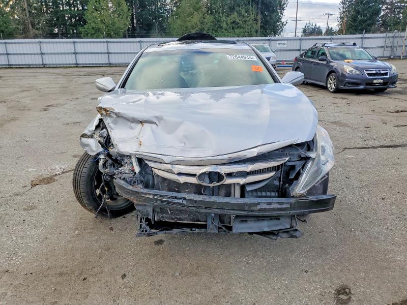 Photo 5 from auction – 2012 HYUNDAI SONATA SE with VIN 5NPEC4AB2CH330315