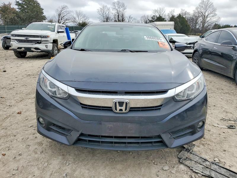Photo 5 from auction – 2018 HONDA CIVIC with VIN JHMFC1F33JX025622