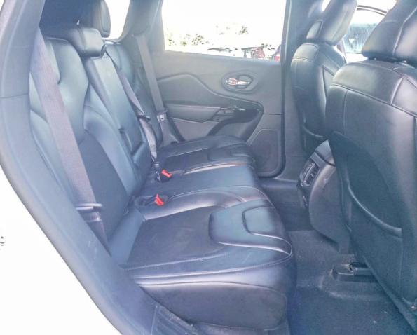 Photo 11 from auction – 2019 JEEP CHEROKEE L with VIN 1C4PJLLB2KD490320