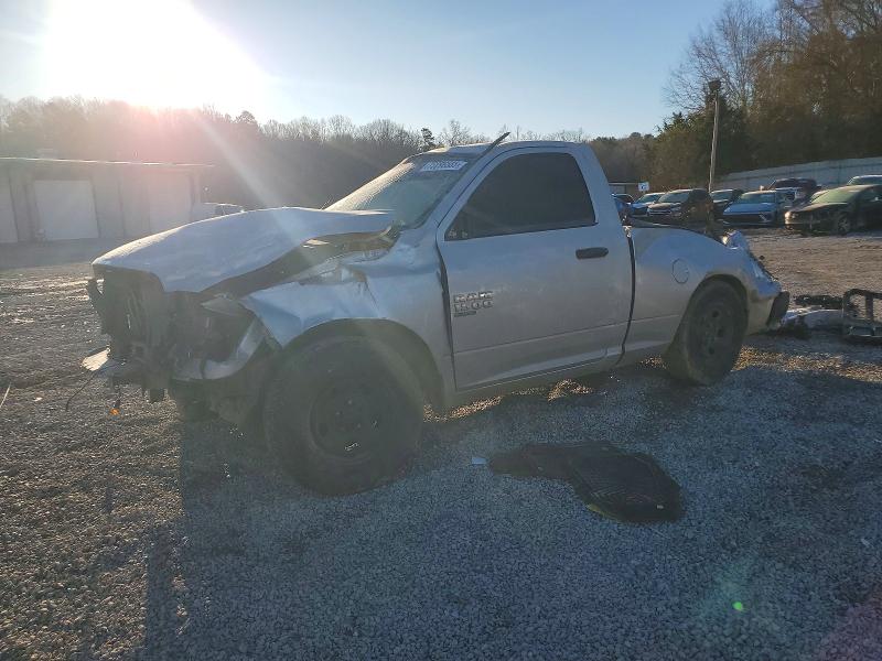 RAM 1500 CLASSIC 2019 with VIN 3C6JR6AG5KG511623 - Photo from auction