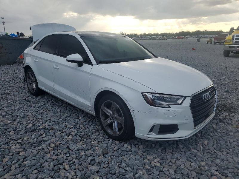Photo 4 from auction – 2017 AUDI A3 PREMIUM with VIN WAUB8GFF9H1011054