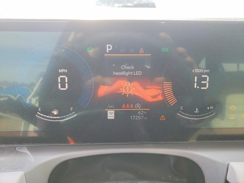 Photo 9 from auction – 2025 HYUNDAI TUCSON with VIN 3KMJA3DE9SE021168