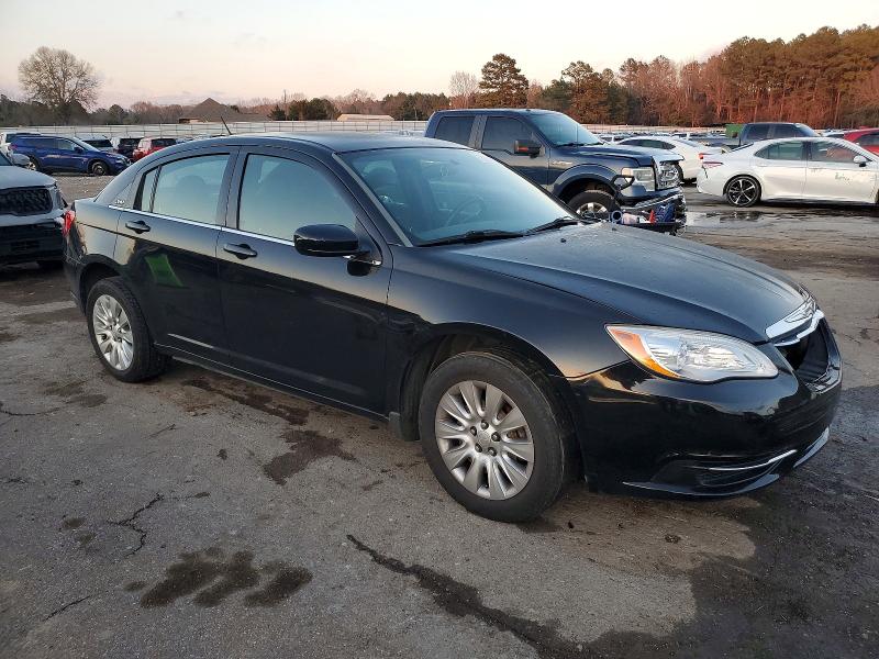 Photo 4 from auction – 2012 CHRYSLER 200 LX with VIN 1C3CCBAB8CN104005