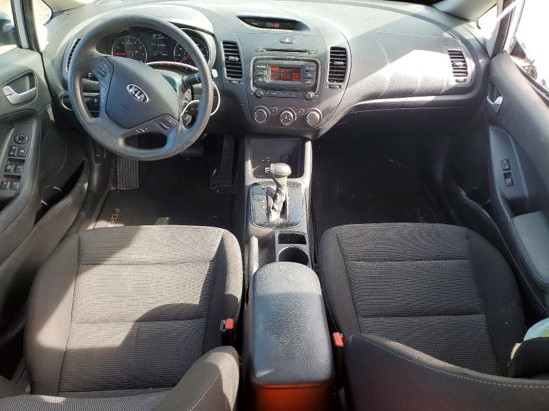 Photo 8 from auction – 2017 KIA FORTE LX with VIN 3KPFK4A70HE117703