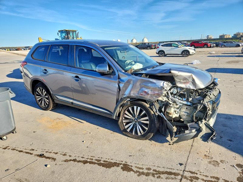 Photo 4 from auction – 2019 MITSUBISHI OUTLANDER with VIN JA4AD3A38KZ045148