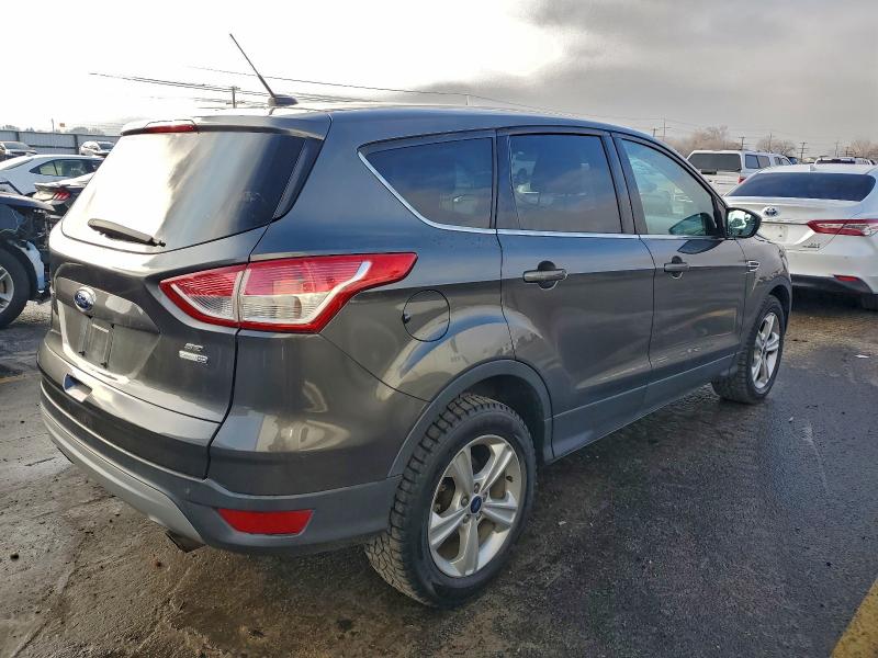 Photo 3 from auction – 2015 FORD ESCAPE SE with VIN 1FMCU9GX5FUC65387