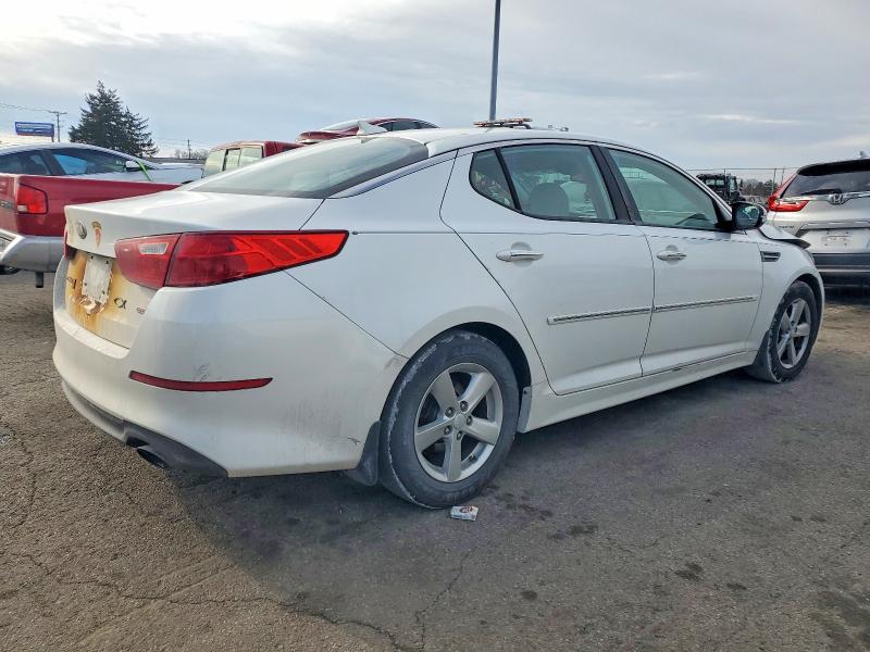 Photo 3 from auction – 2015 KIA OPTIMA LX with VIN KNAGM4A70F5658562