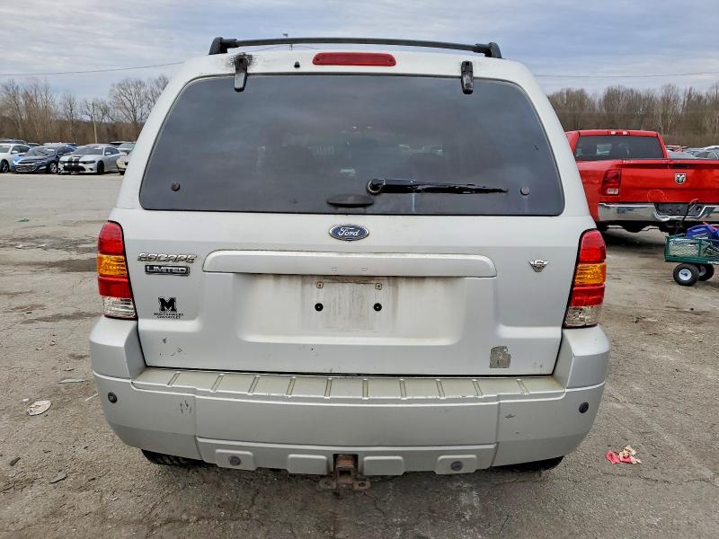Photo 6 from auction – 2006 FORD ESCAPE LIM with VIN 1FMCU941X6KB09079