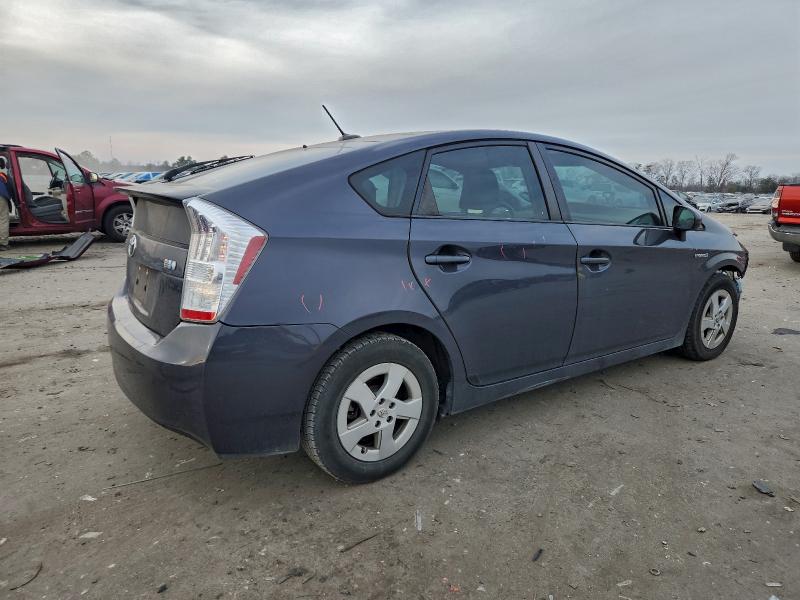 Photo 3 from auction – 2011 TOYOTA PRIUS with VIN JTDKN3DU4B0246884