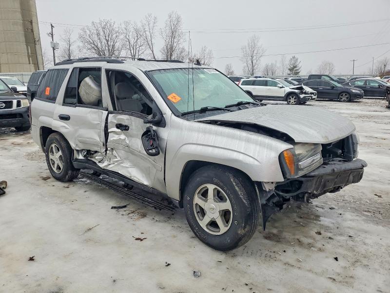 Photo 4 from auction – 2006 CHEVROLET TRAILBLAZER with VIN 1GNDS13S362159369