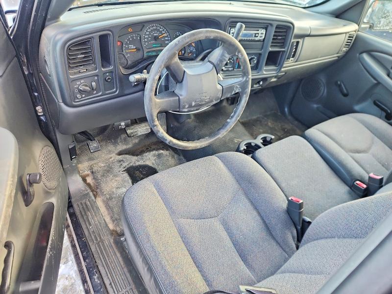 Photo 8 from auction – 2005 CHEVROLET SILVERADO with VIN 1GCEC14X35Z244447