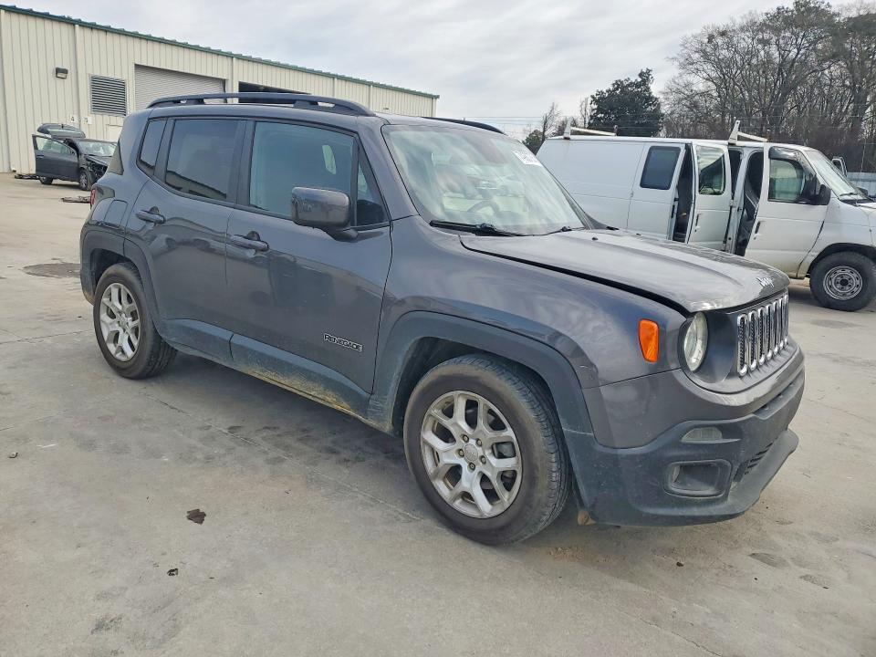 Photo 4 from auction – 2018 JEEP RENEGADE with VIN ZACCJABB4JPJ24506