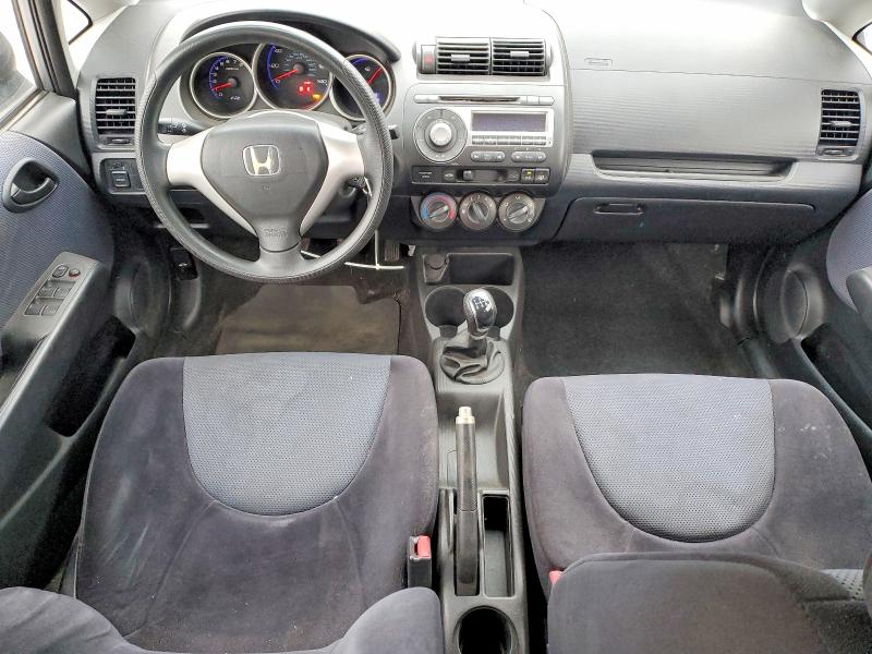 Photo 8 from auction – 2008 HONDA FIT with VIN JHMGD37478S005529