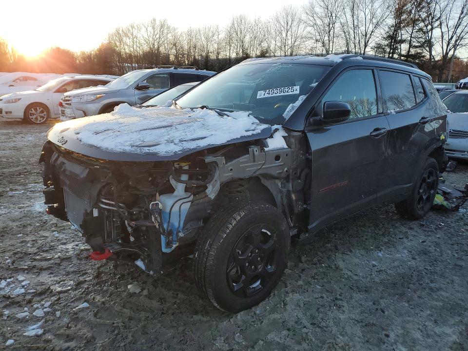 JEEP COMPASS 2023 with VIN 3C4NJDDN0PT564812 - Photo from auction