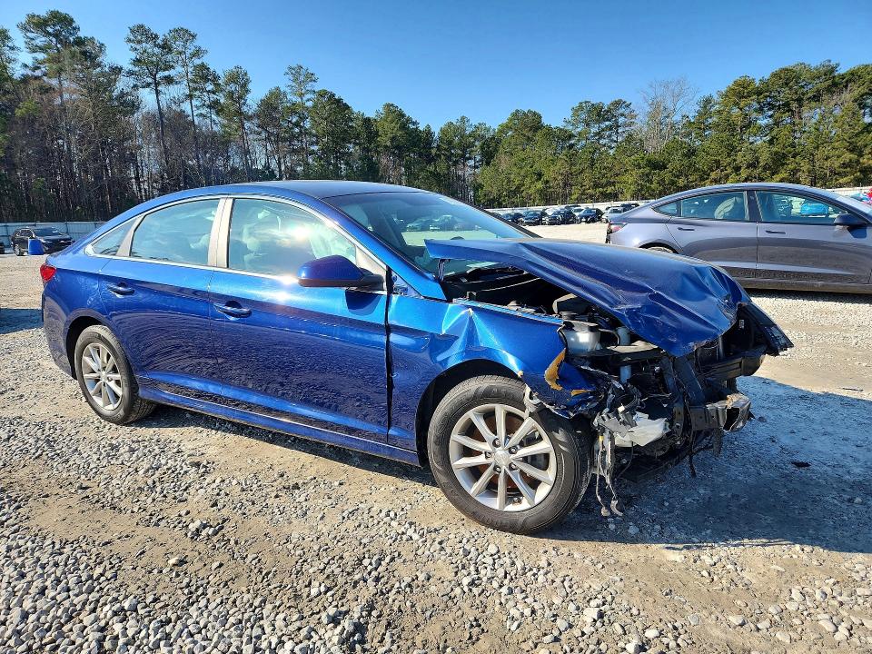 Photo 4 from auction – 2019 HYUNDAI SONATA with VIN 5NPE24AF7KH750592