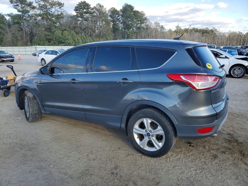 Photo 2 from auction – 2015 FORD ESCAPE SE with VIN 1FMCU0G71FUC40269