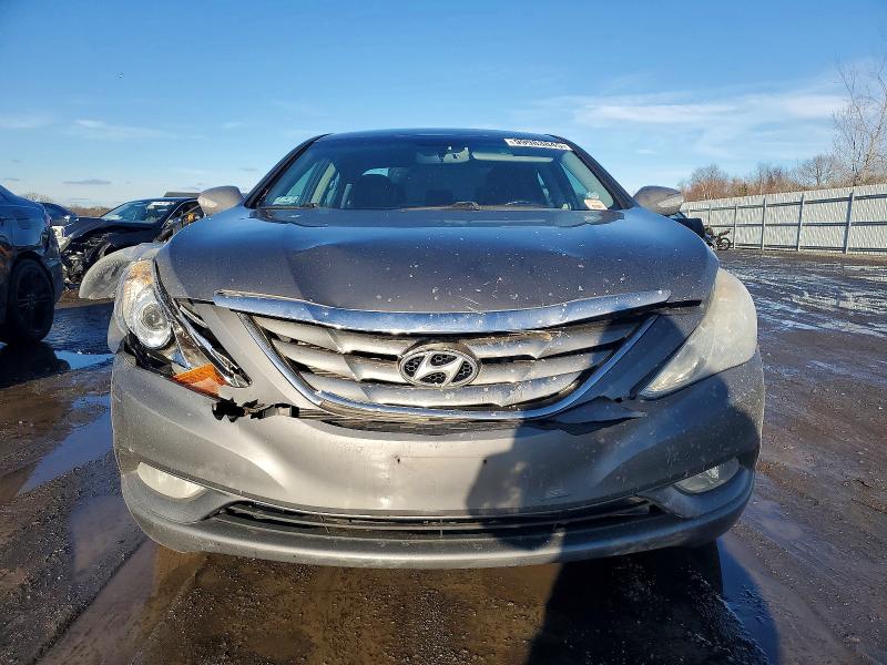 Photo 5 from auction – 2011 HYUNDAI SONATA SE with VIN 5NPEC4AB1BH279842