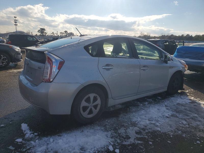Photo 3 from auction – 2013 TOYOTA PRIUS with VIN JTDKN3DU0D5661870