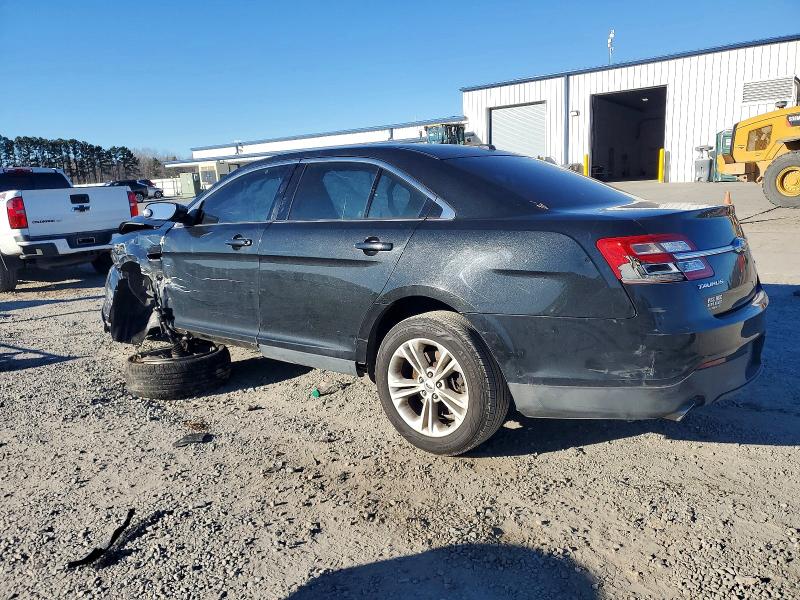 Photo 2 from auction – 2015 FORD TAURUS SE with VIN 1FAHP2D86FG204124
