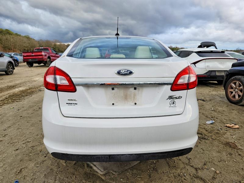 Photo 6 from auction – 2011 FORD FIESTA with VIN 3FADP4CJ0BM221788