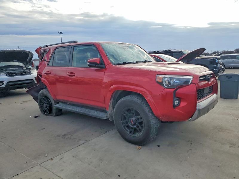 Photo 4 from auction – 2021 TOYOTA 4RUNNER SR with VIN JTERU5JR0M5927509