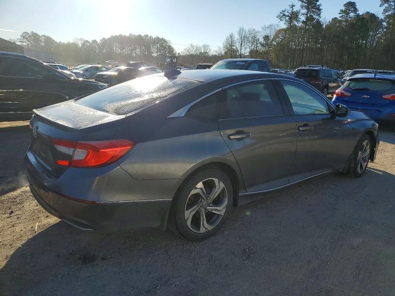 Photo 3 from auction – 2018 HONDA ACCORD with VIN 1HGCV1F5XJA070688