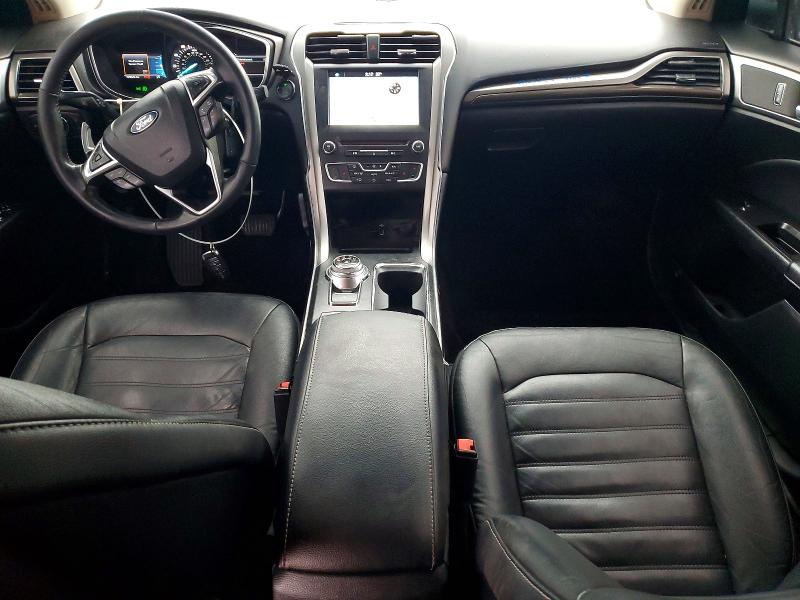 Photo 8 from auction – 2017 FORD FUSION SE with VIN 3FA6P0HD1HR176330