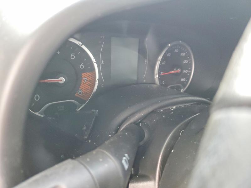 Photo 9 from auction – 2020 JEEP RENEGADE with VIN ZACNJBBB5LPL98363