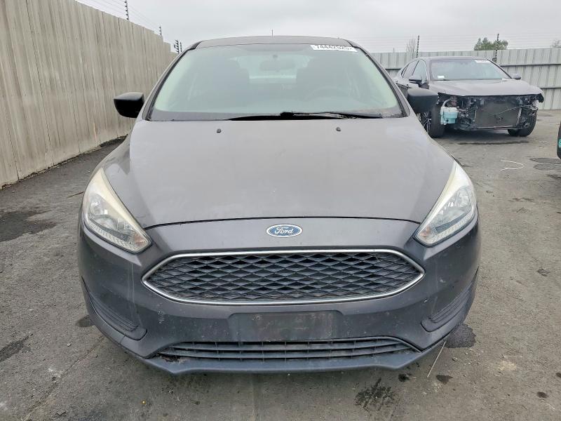 Photo 5 from auction – 2016 FORD FOCUS with VIN 1FADP3E29GL230577
