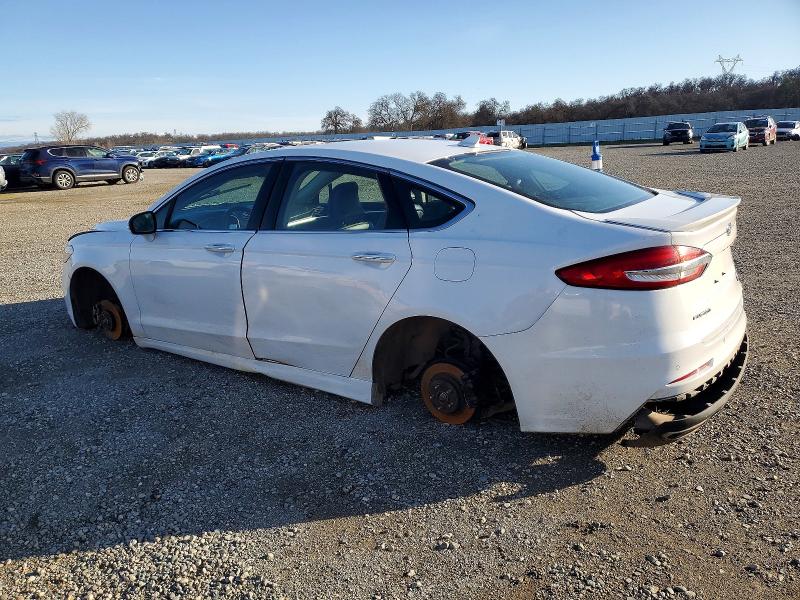 Photo 2 from auction – 2019 FORD FUSION with VIN 3FA6P0D9XKR184693