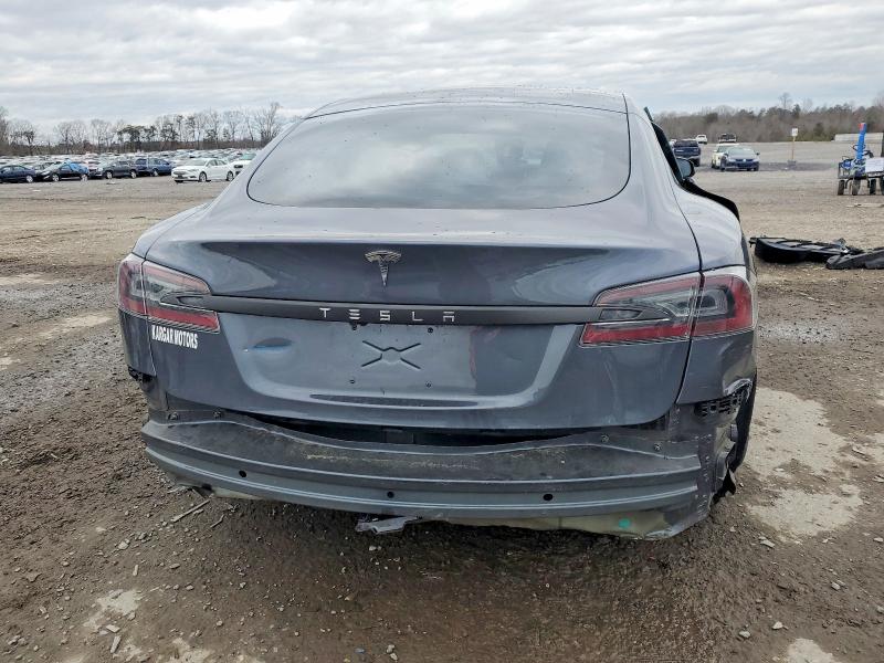 Photo 6 from auction – 2017 TESLA MODEL S with VIN 5YJSA1E21HF232187