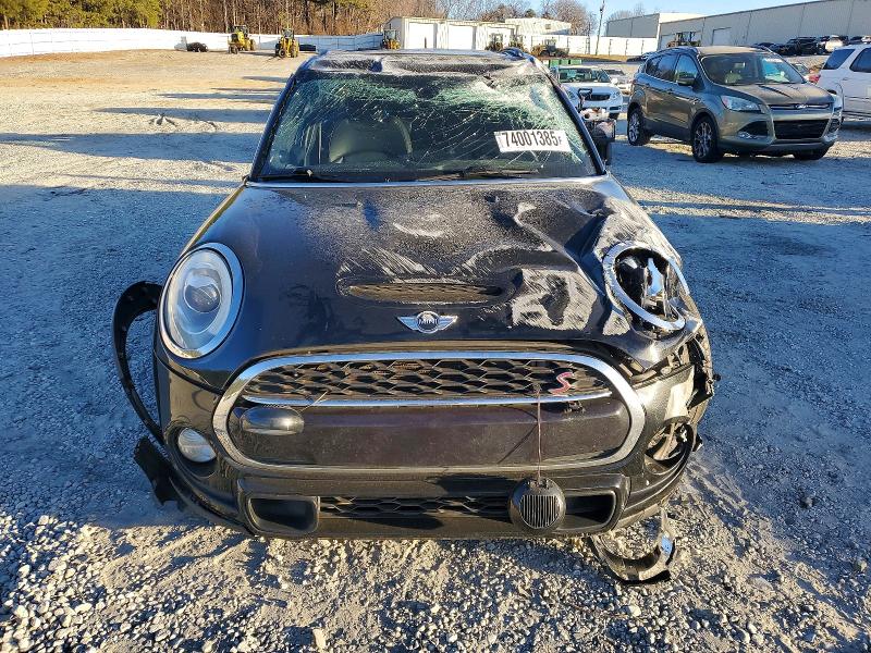 Photo 5 from auction – 2016 MINI COOPER S with VIN WMWXU3C54G2B63146