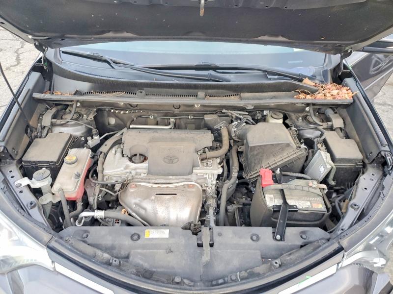 Photo 12 from auction – 2017 TOYOTA RAV4 XLE with VIN 2T3RFREV5HW671573