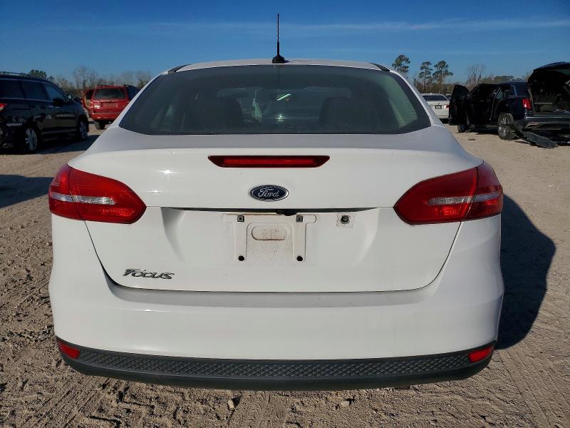 Photo 6 from auction – 2018 FORD FOCUS S with VIN 1FADP3E2XJL246360