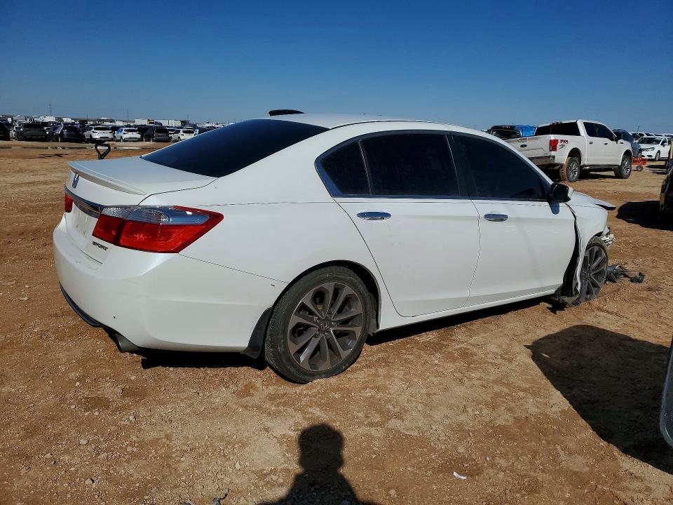Photo 3 from auction – 2015 HONDA ACCORD SPO with VIN 1HGCR2F58FA176431