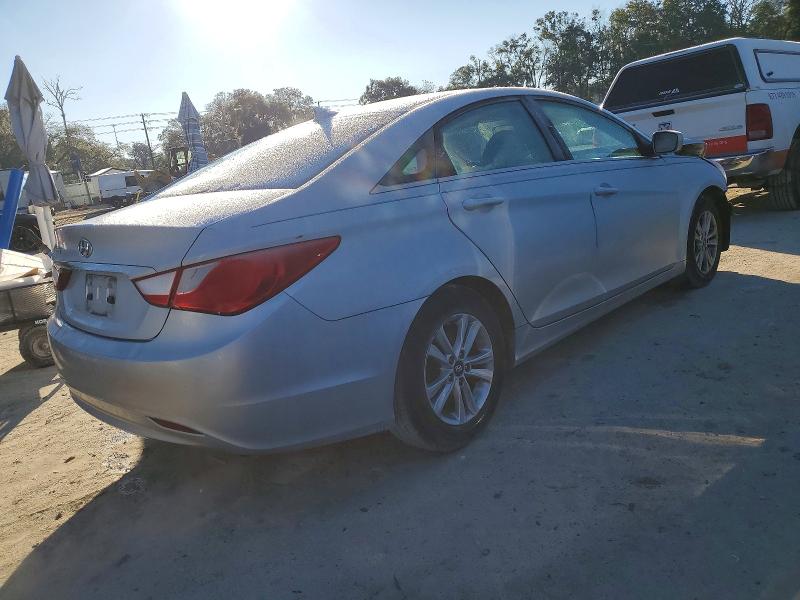 Photo 3 from auction – 2012 HYUNDAI SONATA GLS with VIN 5NPEB4AC4CH489672
