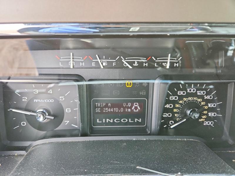 Foto 9 de la subasta – 2011 LINCOLN NAVIGATOR con VIN 5LMJJ2J56BEJ05972
