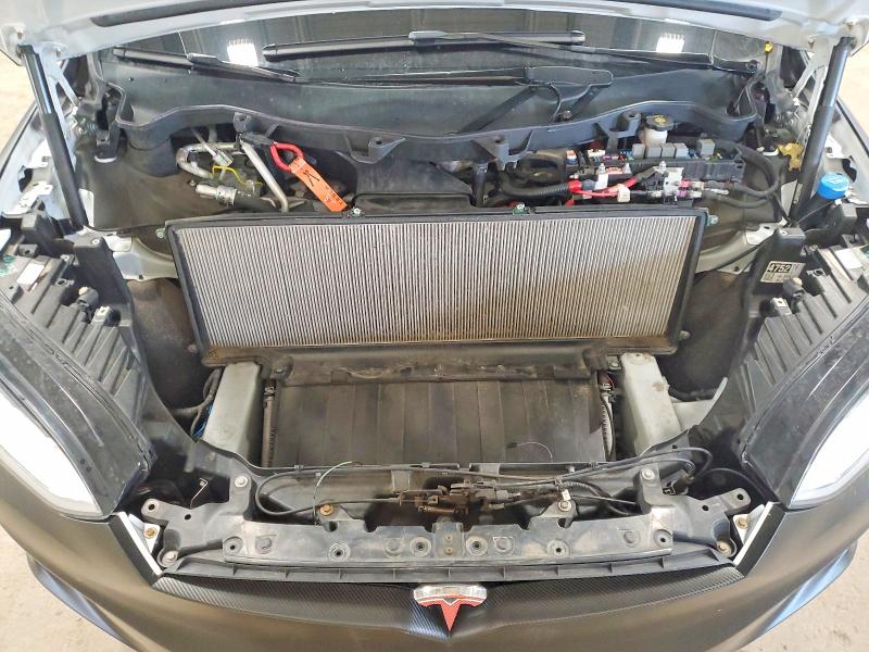 Photo 12 from auction – 2017 TESLA MODEL X with VIN 5YJXCBE24HF044513