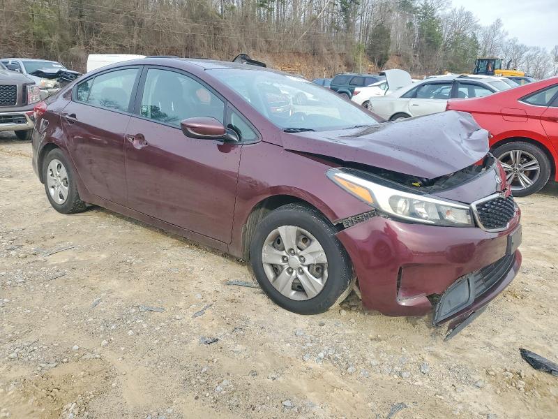 Photo 4 from auction – 2018 KIA FORTE with VIN 3KPFK4A76JE181315