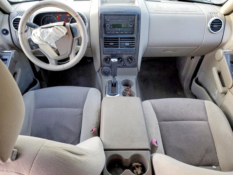 Photo 8 from auction – 2007 FORD EXPLORER with VIN 1FMEU63E17UB04256