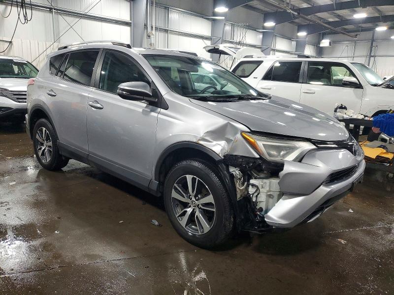 Photo 4 from auction – 2016 TOYOTA RAV4 XLE with VIN 2T3RFREV4GW499308