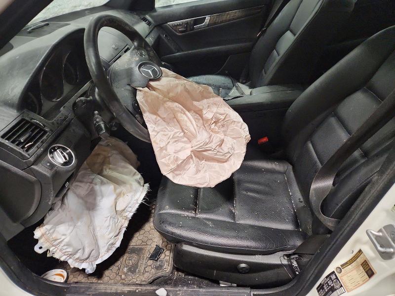 Photo 7 from auction – 2011 MERCEDES-BENZ C 300 4MAT with VIN WDDGF8BB7BA520340