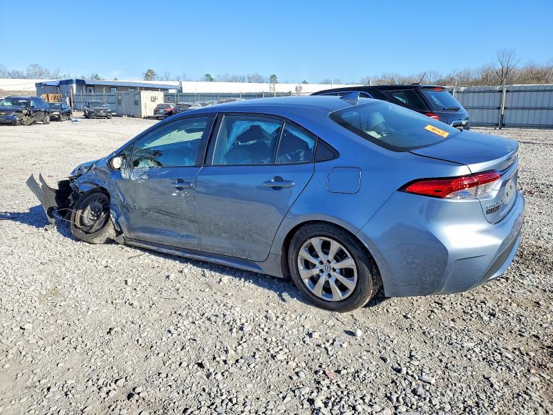 Photo 2 from auction – 2021 TOYOTA COROLLA LE with VIN 5YFEPMAE3MP159030