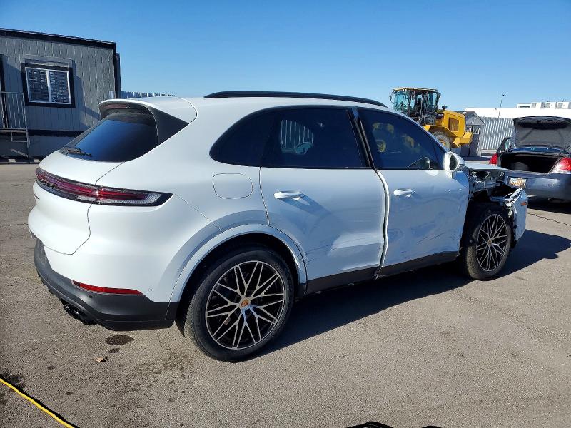 Photo 3 from auction – 2025 PORSCHE CAYENNE with VIN WP1AA2AY9SDA04141