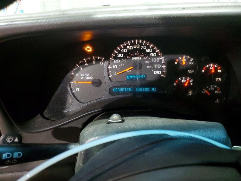 Photo 9 from auction – 2004 CHEVROLET SILVERADO with VIN 2GCEC19T841351748