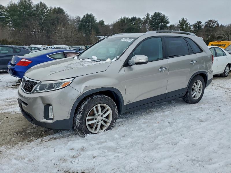 Photo 1 from auction – 2014 KIA SORENTO LX with VIN 5XYKTCA65EG517512
