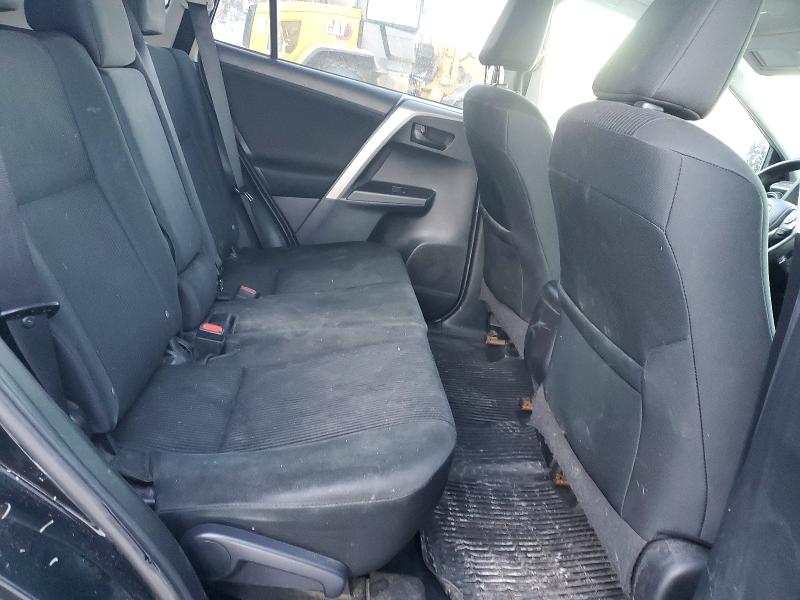 Photo 11 from auction – 2018 TOYOTA RAV4 LE with VIN 2T3BFREV2JW728562
