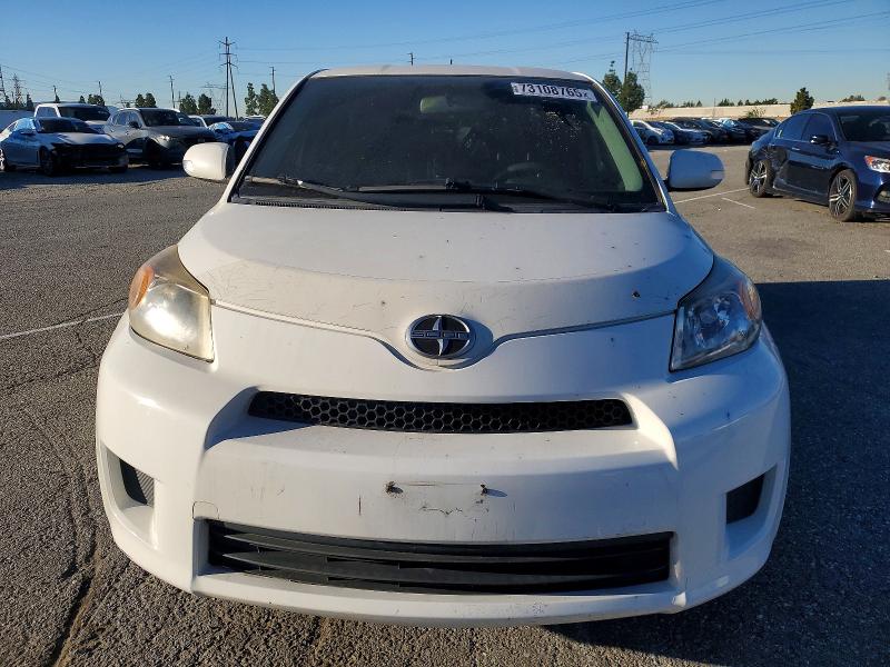 Photo 5 from auction – 2014 TOYOTA SCION XD with VIN JTKKUPB44E1040775
