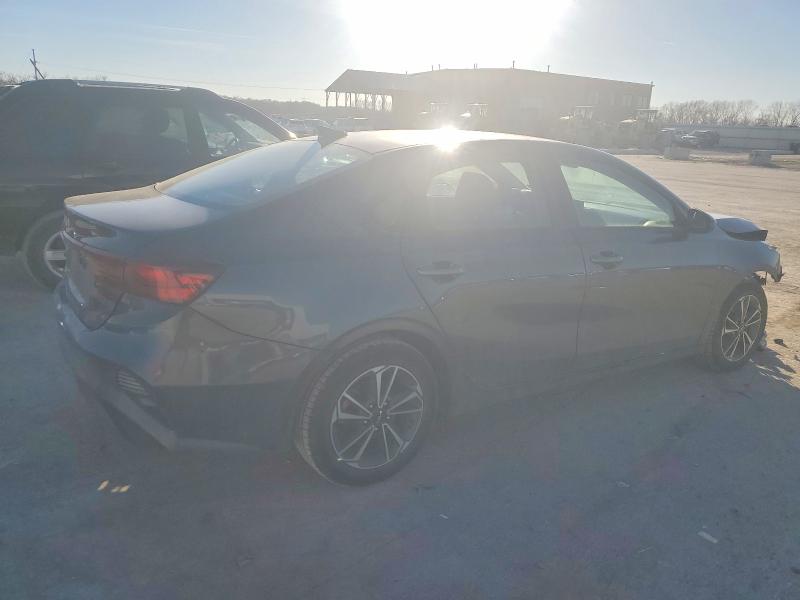 Photo 3 from auction – 2023 KIA FORTE LX with VIN 3KPF24AD8PE649348