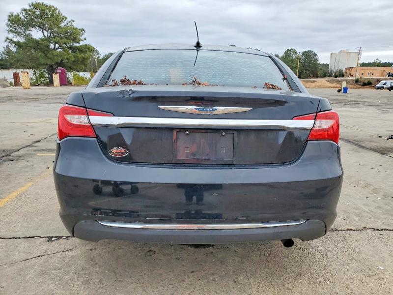 Photo 6 from auction – 2012 CHRYSLER 200 TOURIN with VIN 1C3CCBBB7CN302816